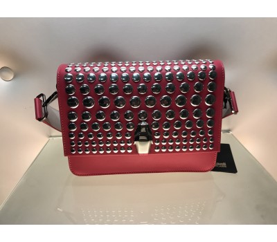 Roberto Cavalli borsa a mano più tracolla 110 cm , in vera pelle , colore rosso melograno, chiusura a scatto fodera in tessuto interna , con tasca , log centrale con borchie in ottone misura 24x40 Roberto Cavalli borsa a mano più tracolla 110 cm , in vera pelle , colore rosso melograno, chiusura a scatto fodera in tessuto interna , con tasca , log centrale con borchie in ottone misura 24x40