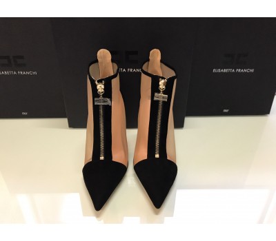 Elisabetta Franchi décolleté  in vera pelle  scamosciata colore nero retina bianca su tomaia . Chiusura a allacciatura tacco 11 suola in vero cuoio misura 37,5