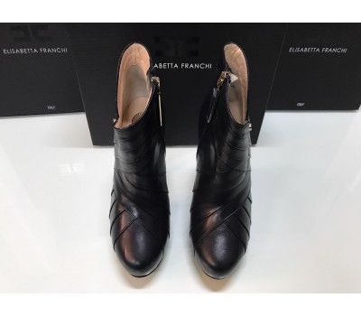 Elisabetta Franchi stivaletti colore nero chiusura a zip tacco 12 cm misura 36 Elisabetta Franchi stivaletti colore nero chiusura a zip tacco 12 cm misura 36