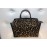 Michael Kors borsa a tracolla colore marrone a fantasia tigrata , in vera pelle , chiusura a zip decorazione con log , in ottone ,tracolla 120 cm , fodera in tessuto con tasca interna, misura 44x37 Michael Kors borsa a tracolla colore marrone a fantasia tigrata , in vera pelle , chiusura a zip decorazione con log , in ottone ,tracolla 120 cm , fodera in tessuto con tasca interna, misura 44x37