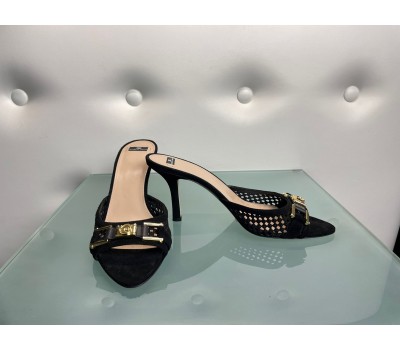 Elisabetta franchi Sandalo in camoscio con tacco e accessorio frontale gold. misura 37 Elisabetta franchi Sandalo in camoscio con tacco e accessorio frontale gold. misura 37