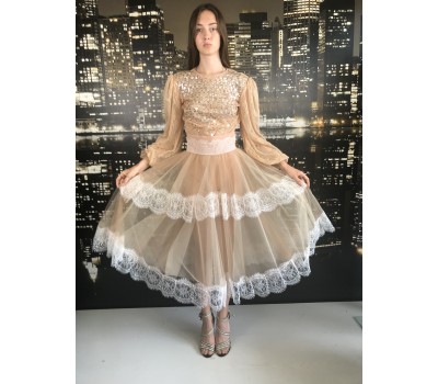 Elisabetta Franchi gonna longuette linea tessuto morbido tulle e pizzo tg 40 42 Elisabetta Franchi gonna longuette linea tessuto morbido tulle e pizzo tg 40 42