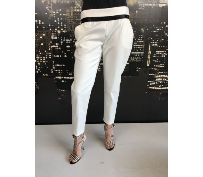 TEST-Polina Elisabetta Franchi pantalone vita alta due tasche con faccia nera colore bianco tg 42 TEST-Polina Elisabetta Franchi pantalone vita alta due tasche con faccia nera colore bianco tg 42
