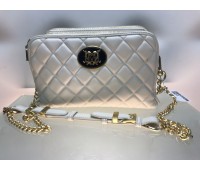 Love Moschino shoulder bag 120 cm white color zip closure 3 compartments internal fabric lining with central log pocket in enamelled brass size 25x27